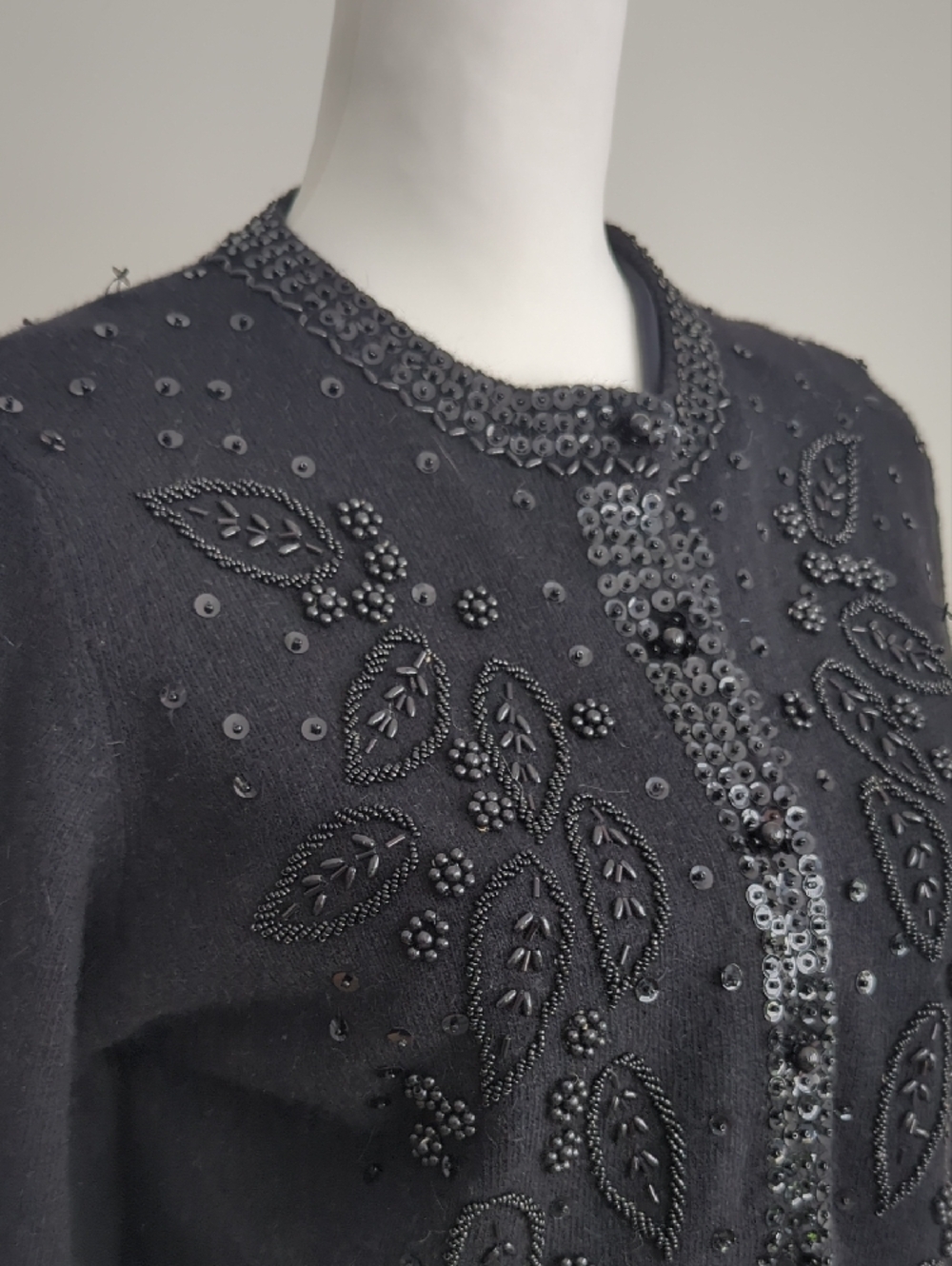 Vintage Vivien Forest Black Beaded Sequin Lined Sweater MEDIUM